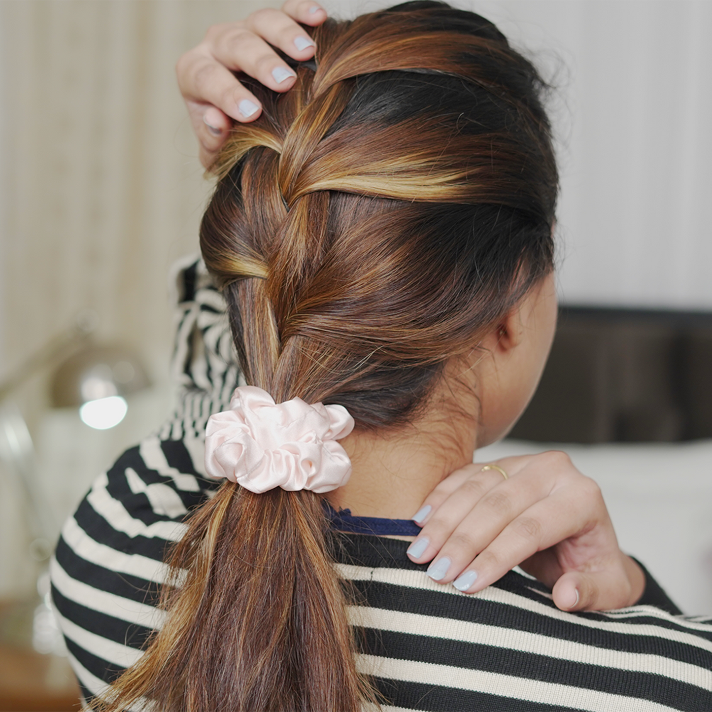 PEACH PINK HAIR SCRUNCHIES(PACK OF 2)