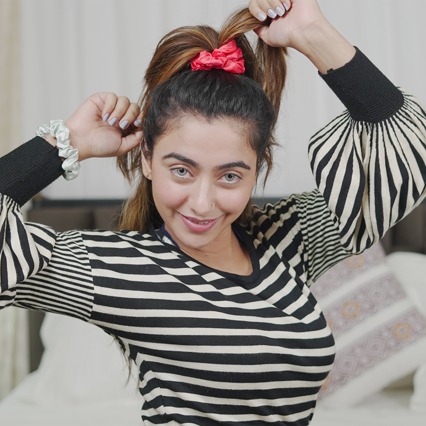 BLOOD RED HAIR SCRUNCHIE(PACK OF 2 )