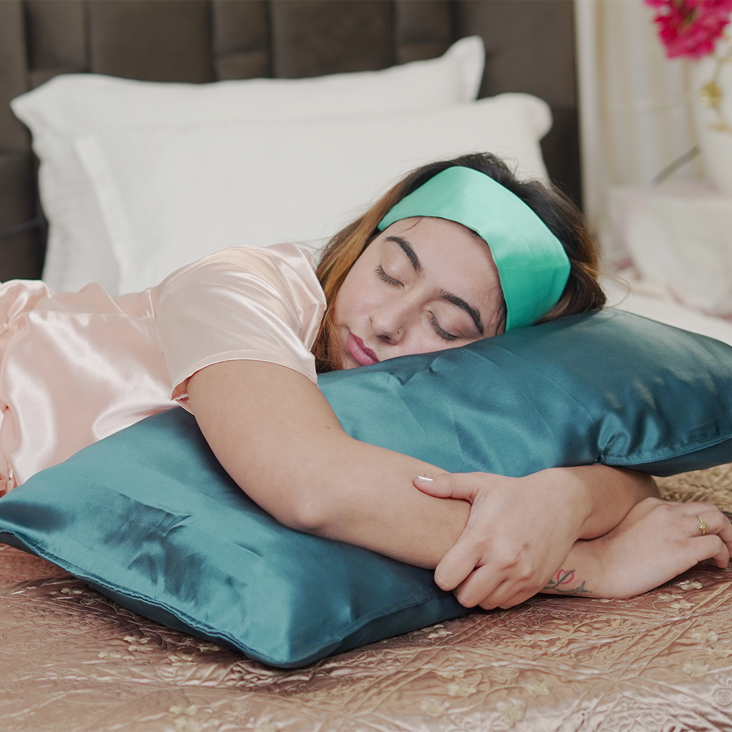 INDIGO BLUE PILLOWCASE